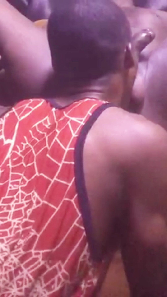 Sexylary: Genç ibne erkek arkadaşı ve oğlan göt deliğini emiyor ve...