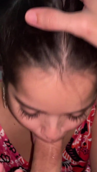 Zusätzlich zu wichsen schön, Debora Prado gibt einen tiefen und sabbery blowjob