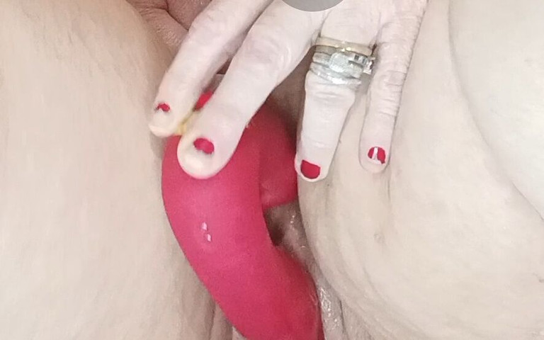 Gift From Boytoy Makes Her Cum N Soiled (Davis desires)
