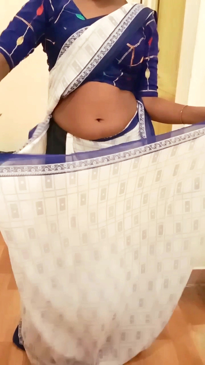 RenuRaj: Desi Tamil Wife Renu Panties Body Show &amp; Slow Saree Dressing...