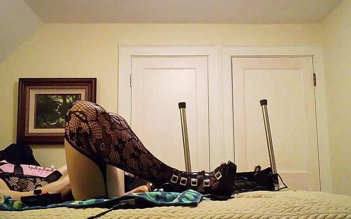 Sissy Bailey Wilde: Femboy und transfrau mit fickmaschine - zusammenstellung 3