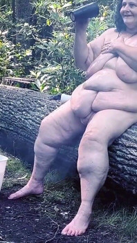 Dripping From Her Snatch Pouring Down Her Fat Thighs Surprise