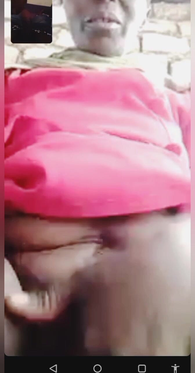 Me and my new slut: Hadzabe部落熟女和男友自慰，hadzabe大战技术，非常有趣