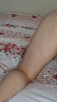 Exteme Masukin mainan seks anal. Pantat bahenol cewek ini lagi asik muasin lubang pantatnya pakai dildo ukuran 50cm! Ngocok kontol buru-buru & jilat peler