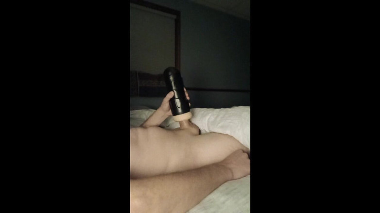 SexGod101666: Ich spiele mit meinem spielzeug + creampie