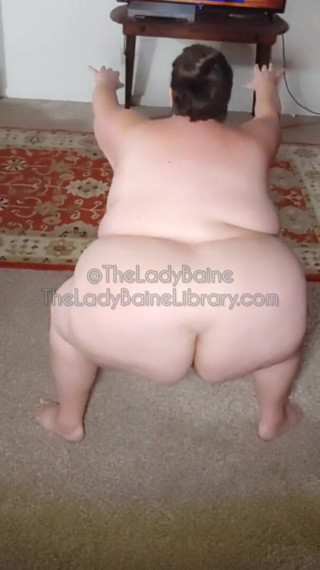 TheLadyBaine: SSBBW Naked Sweaty Workout #1