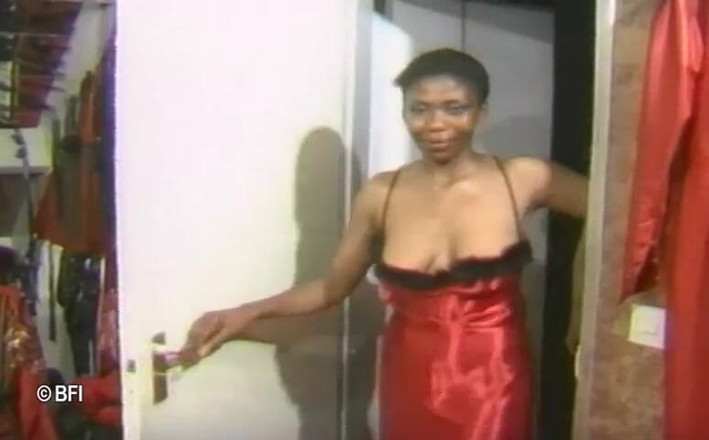 Pissing adventures: Festa de orgia de mijo com garotas sexy