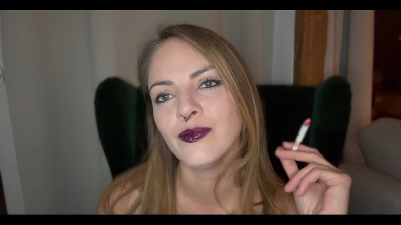 Naughty Natascha: Palenie gorące