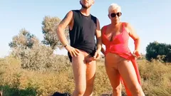 Секс з незнайомцем на пляжі