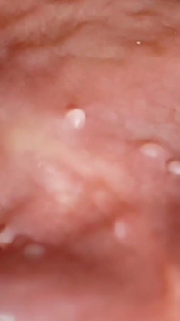 Close up ekstrem lubang ayah lebar kasar.
