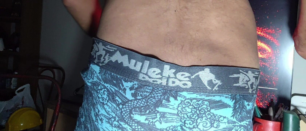 Rock F hairy: Une vidéo simple