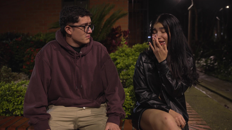 SaraTaylor: Anale creampie: tengere latina wordt hard geneukt door haar stiefbroer...
