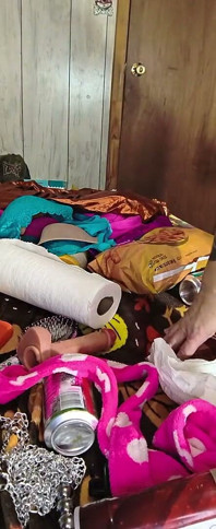 Karavan parkında herkes bu şişman dağınık fahişeyi tahrik ediyor