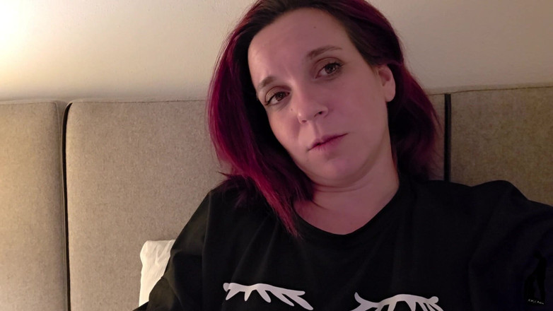 Malou-Nu: Il voulait me jeter hors de la chambre d’hôtel, mais...