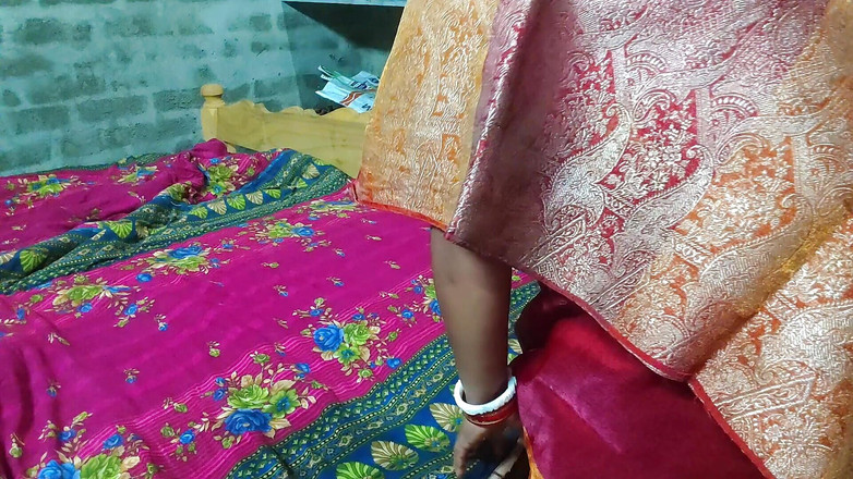 Cute Sunita: Sister-in-law Had Sex with Brother-in-law All Night and Inserted Finger...