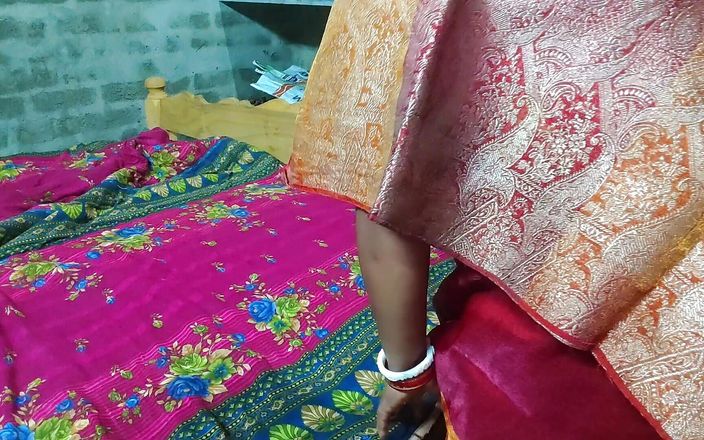 Puja Amateur: 밤새 남매와 섹스하고 질에 손가락을 삽입한 인도 마누라 프렌드 비디오