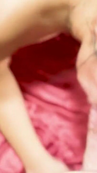Geile asiatin Pinay spermaschluckerin mit Buttplug und Nippelklemmen! Lexxi Wett