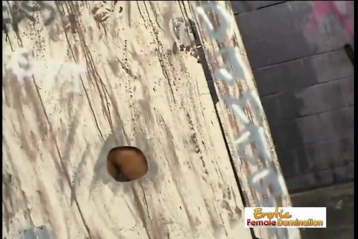 Erotic Female Domination: Ice la fox ile kamera arkası videosu