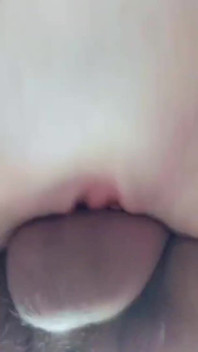 Mooi milf poesje wordt gepompt