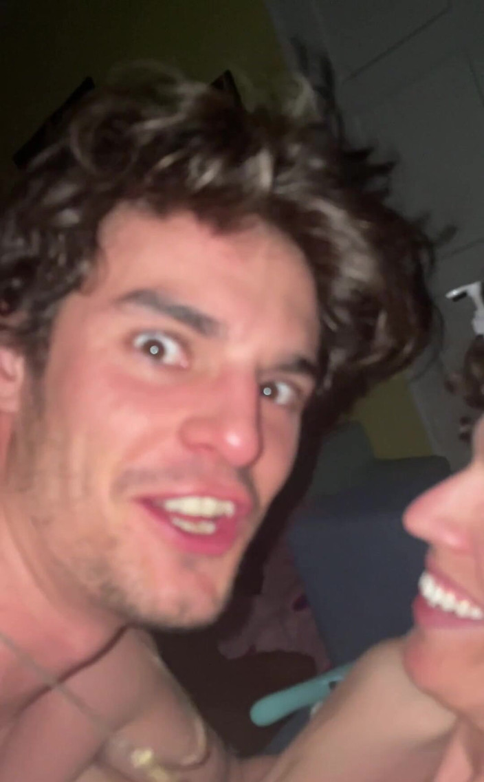 VibeWithMommy: И иногда я ломаю мачеху! Не означает, что мы не можем закончить шпиком и покрытой спермой трахом