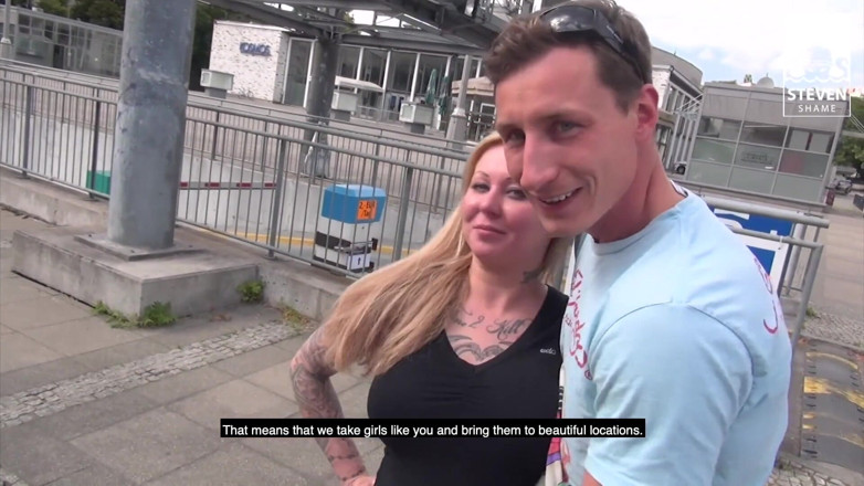 Steven Shame: Fute-mi tatăl vitreg cu țâțe mari!! Milf blondă este futută tare:...
