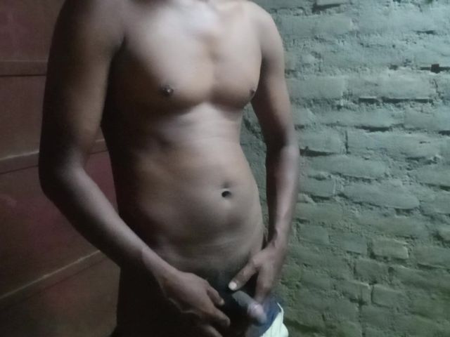 Crazy Desi Boy (Pussy addict)