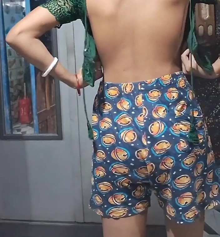 Neha Gupta: Těsná kundička Desi Bhabhi v Sárí tvrdě ošukaná devarem v...