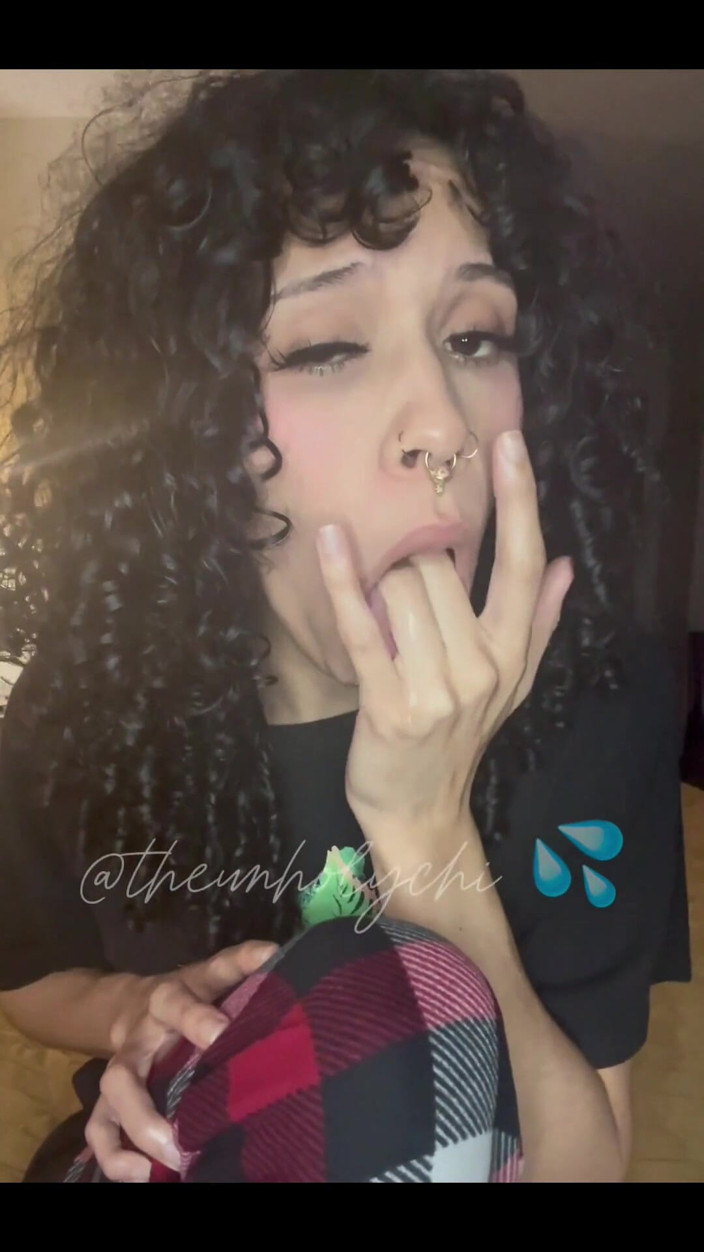theunholychi: Assaggia il mio sputo