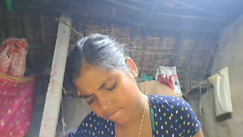 Mahrn: Indian Newly Married Girlfriend Boyfriend Fucking in Village