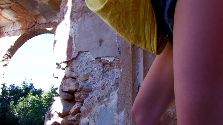 Fun Pictures: Colored hair bitch takes a hard pounding in the ass