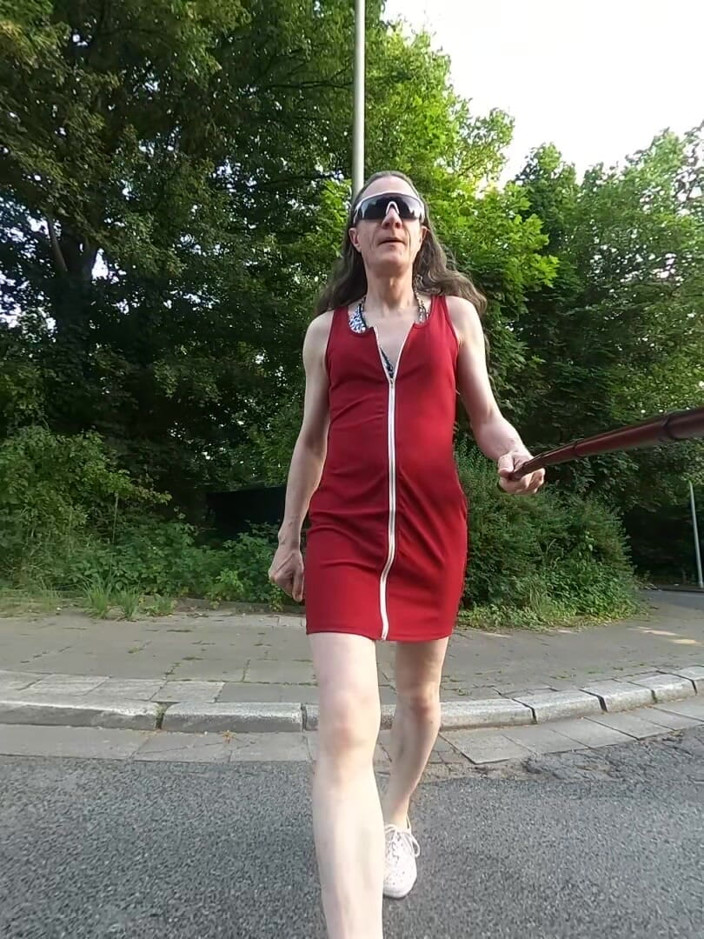 Slut Bella: Passeggiata al parco