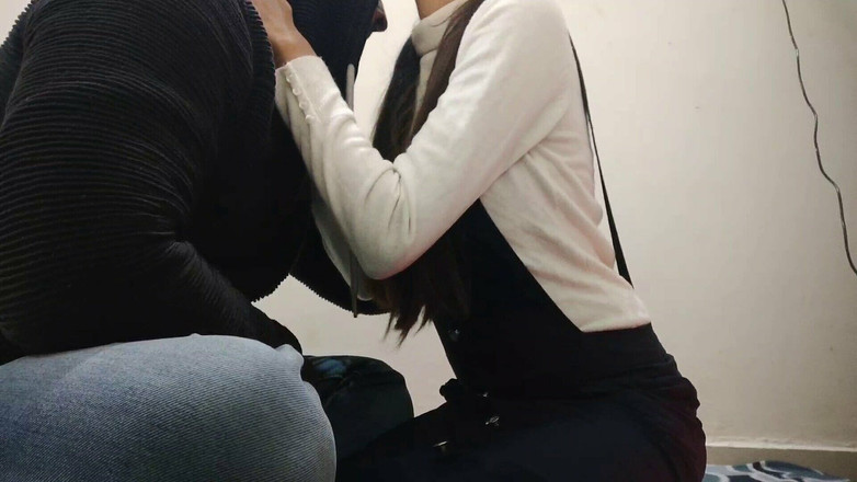 Hornycouple149: 結婚前の最初のセックスインドの大学の女の子の性別ビデオ