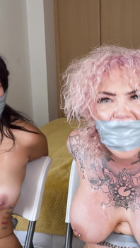 Latină & Phoenix în: Invader Bondage Fantasy. Legată, tachinată și tachinată cu jucărie (4k)