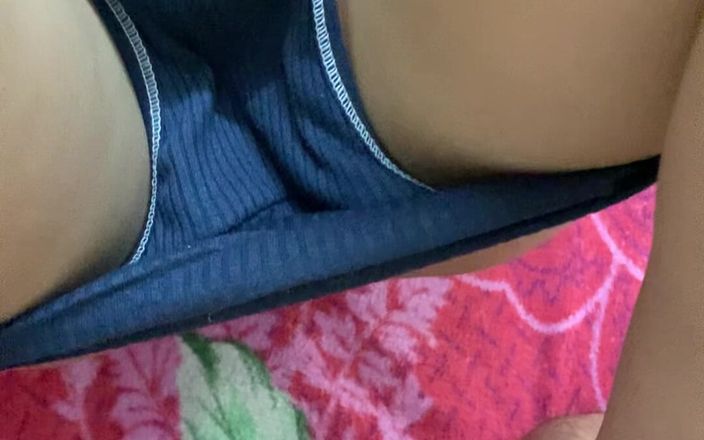 Afterdark affair: Atrapado por mi novio mientras me tocaba y él se une...