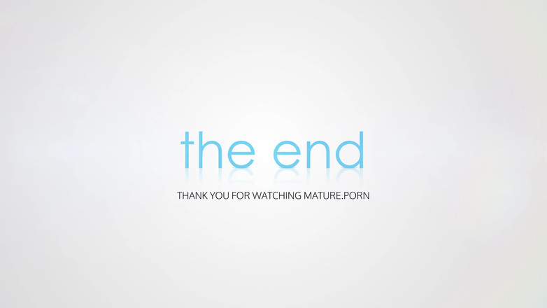 Mature NL: Lesbiche vecchie e giovani a forbice giocano con le loro...