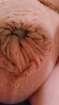 Into the Sarlacc Pit. Lee Przybylowicz Showing His Clitty Shrinkage