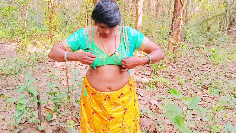 Telugu honey lips: Outdoor Forest Sex. Desi Bhabi Fucking Husband's Small Big Dick....