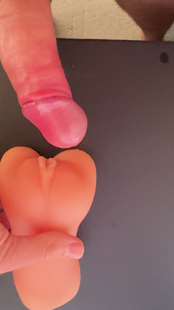 SoloEdgeMaster: Jävla fitta leksak och sperma inuti creampie