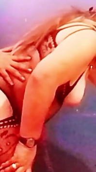 เย็ดยายวัย mature ยืนอมควยอมตูดแล้วชอบให้เอาเข้าไป