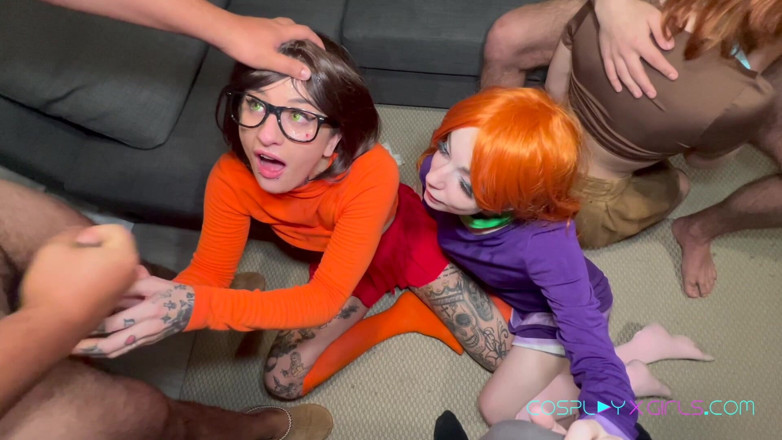 CosplayXGirls: Scooby Doo у груповусі