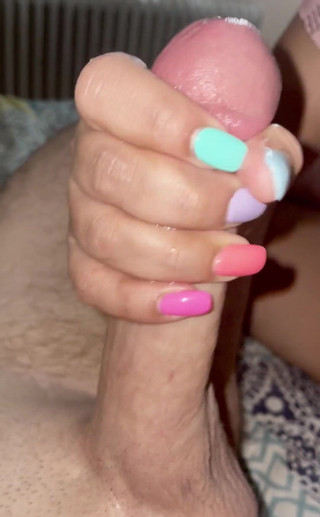 Latina mala: Latina bunte handjob-nagelnecken