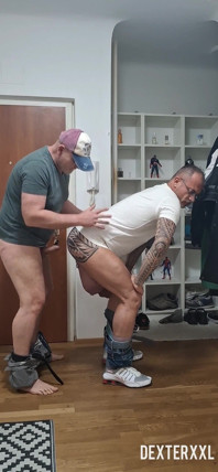 Roland com pau enorme me visitando - rápida foda nua
