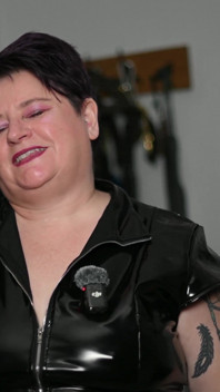 Paní Izars JOI