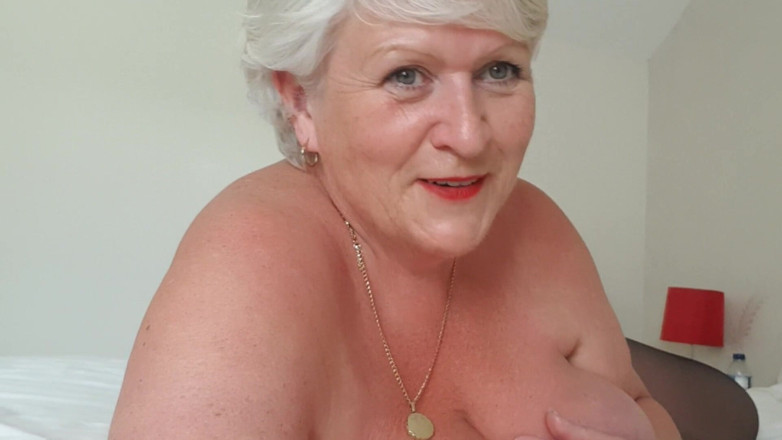 Uk Joolz: Jen Punčocháče Žádné kalhotky