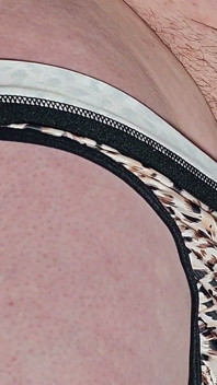 คลิปสั้น, แตกในกางเกงในมากกว่า 15 ครั้ง! น้ําแตกหลายครั้งครั้งใหญ่