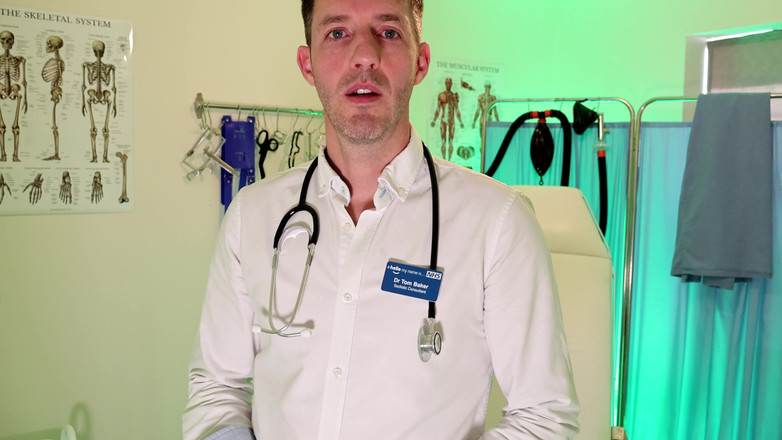 TomBakerBDSM: Locktober en POV - Vérification de chasteté avec Dr Baker (4k)