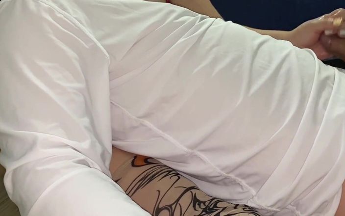 Soraya Culona: Eu tenho uma madrasta sexy com peitos grandes para me...
