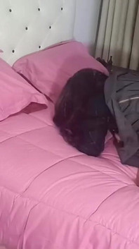 Calda ragazza del college di 18 anni che fa sesso segreto, abbiamo quasi beccato