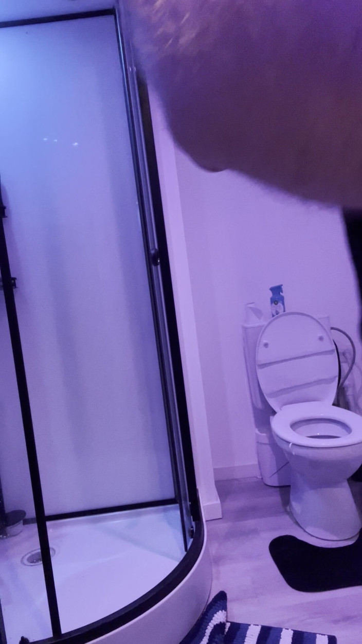 KinkyToyStory: Filhote submisso pode sair da gaiola penina e