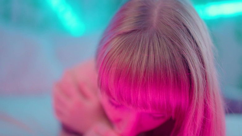 Jolie Lyon: प्रेमिका की सौतेली मम्मी तुम्हारी पहली बार चाहती है